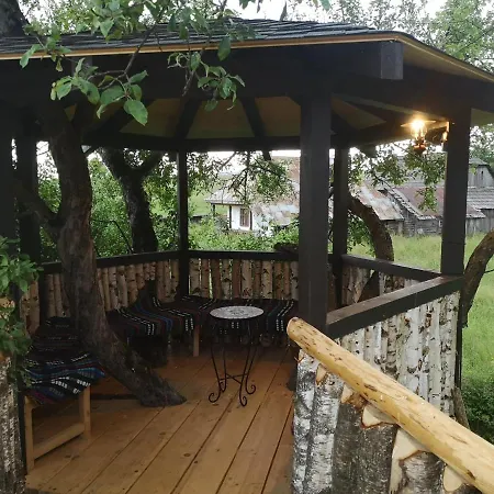 Lemn Rotund Cu Ciubar De Inchiriat Bucovina * Valea Moldovei