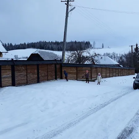 木屋 Lemn Rotund Cu Ciubar De Inchiriat Bucovina *