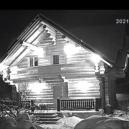 Lemn Rotund Cu Ciubar De Inchiriat Bucovina *